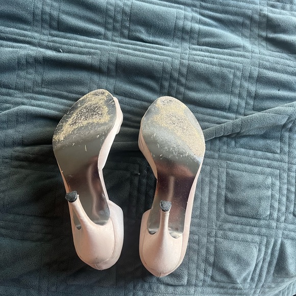 Steve Madden Nude Heels - Picture 3 of 3